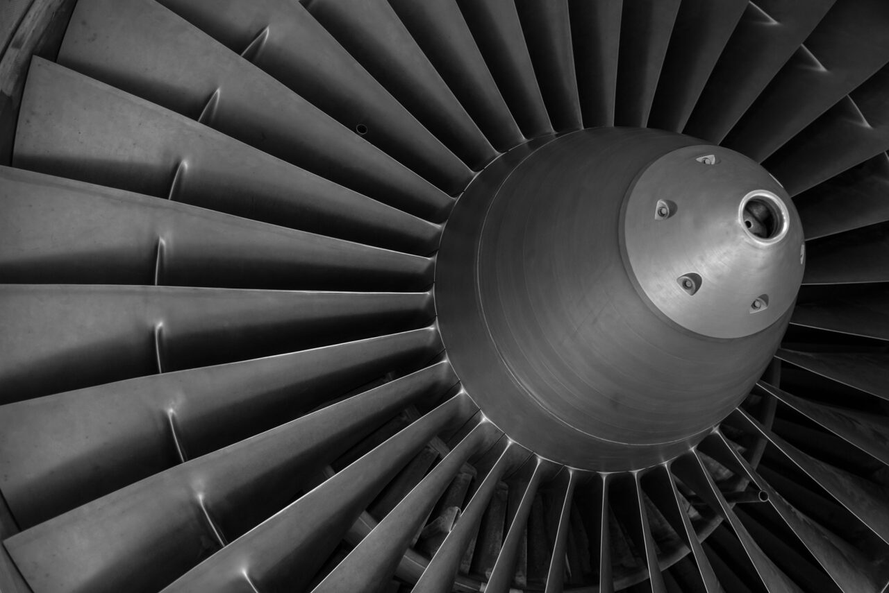 Airplane engine turbine